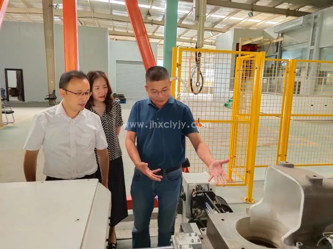 宝鸡高新区管委会副主任刘建军调研轻合金材料创新中心